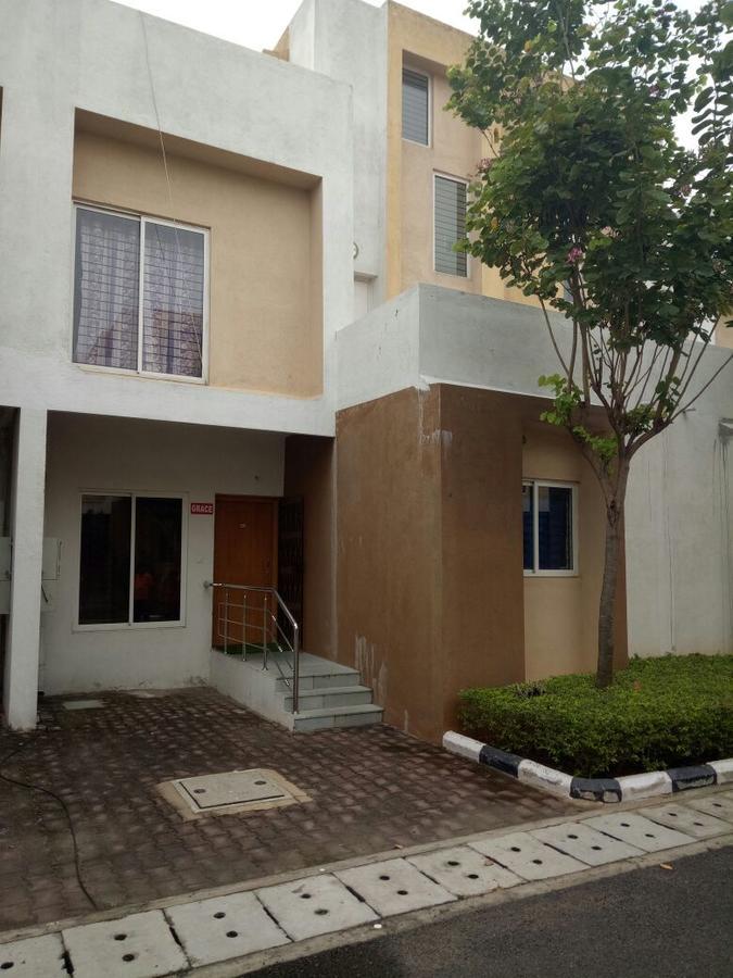 Grace Service Apartment Chennai Bagian luar foto